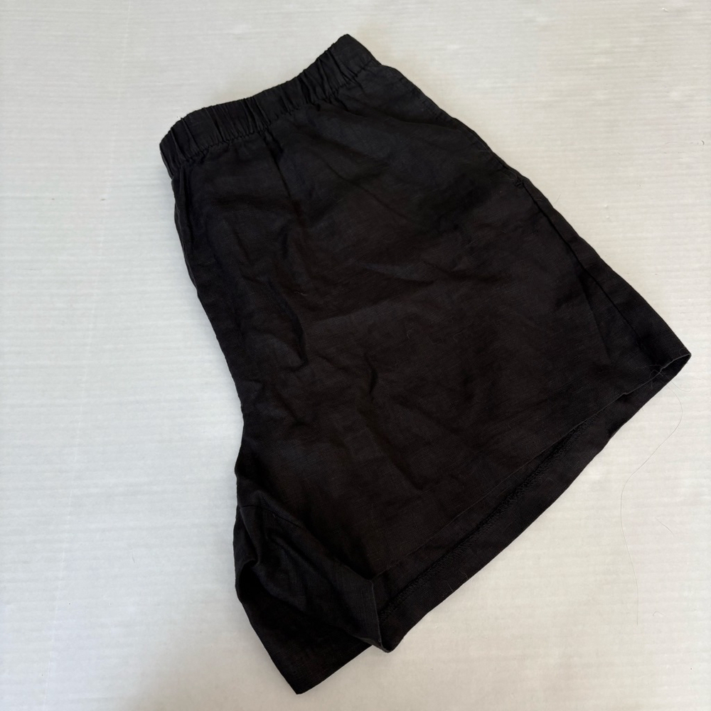 Women's H&M Linen pull on Shorts Black Size L